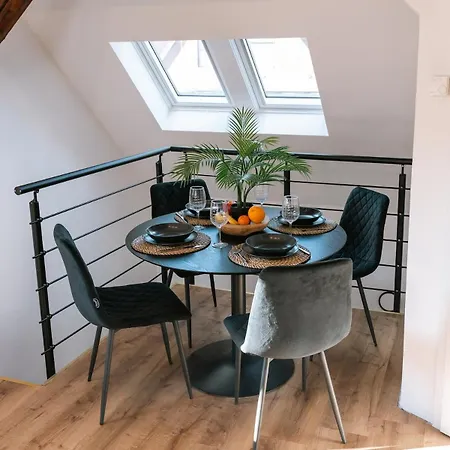 City Apartment Apartment